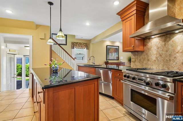 120 Buckingham Road, Montclair, NJ 07043