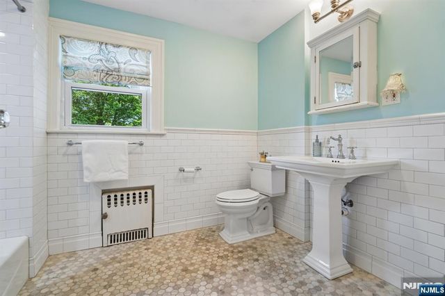 120 Buckingham Road, Montclair, NJ 07043