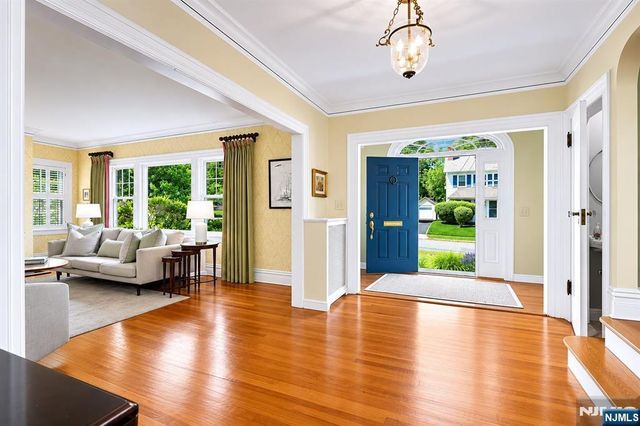 120 Buckingham Road, Montclair, NJ 07043
