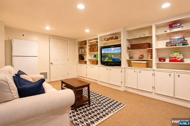 120 Buckingham Road, Montclair, NJ 07043