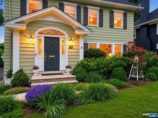 120 Buckingham Road, Montclair, NJ 07043
