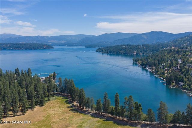7520 N Mount Carrol ST, Dalton Gardens, ID 83815