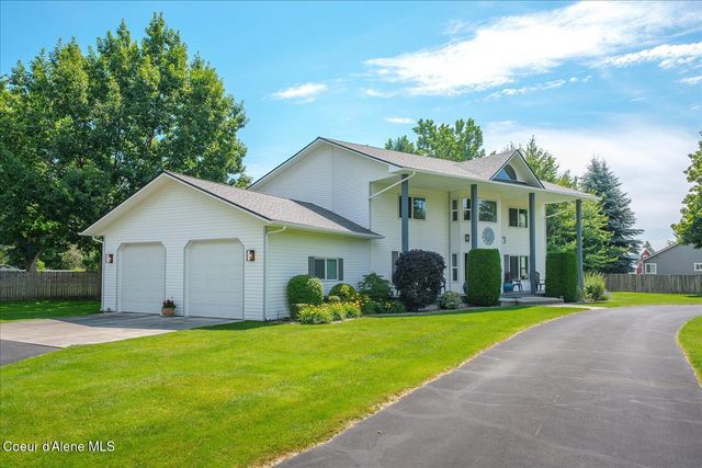 7520 N Mount Carrol ST, Dalton Gardens, ID 83815