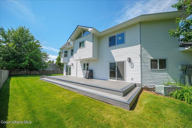 7520 N Mount Carrol ST, Dalton Gardens, ID 83815