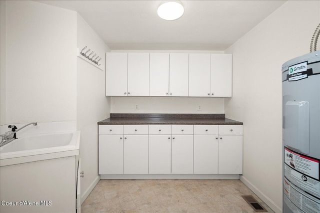 7520 N Mount Carrol ST, Dalton Gardens, ID 83815