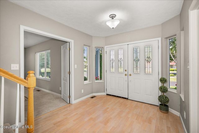 7520 N Mount Carrol ST, Dalton Gardens, ID 83815