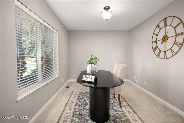 7520 N Mount Carrol ST, Dalton Gardens, ID 83815