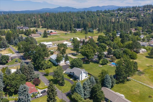 7520 N Mount Carrol ST, Dalton Gardens, ID 83815