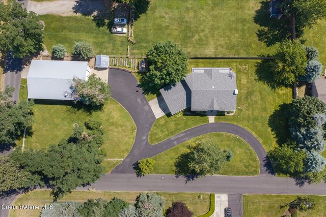 7520 N Mount Carrol ST, Dalton Gardens, ID 83815