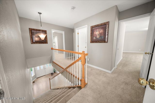 7520 N Mount Carrol ST, Dalton Gardens, ID 83815