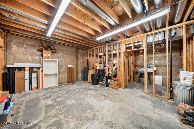 7520 N Mount Carrol ST, Dalton Gardens, ID 83815