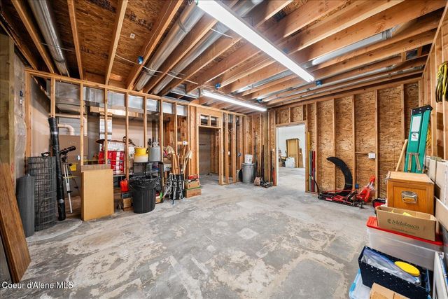7520 N Mount Carrol ST, Dalton Gardens, ID 83815