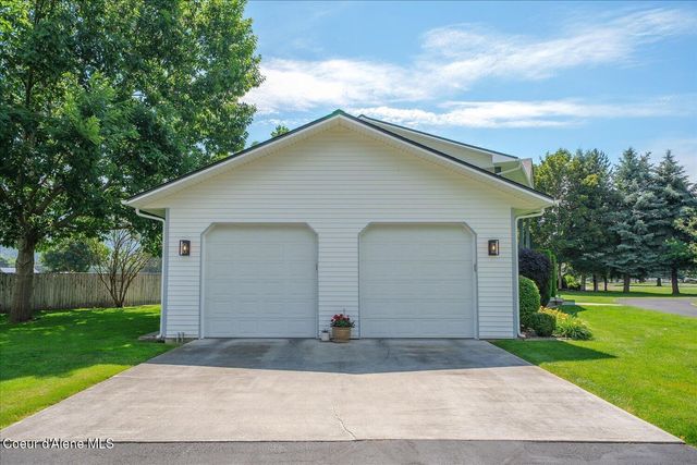 7520 N Mount Carrol ST, Dalton Gardens, ID 83815
