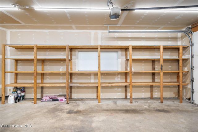 7520 N Mount Carrol ST, Dalton Gardens, ID 83815