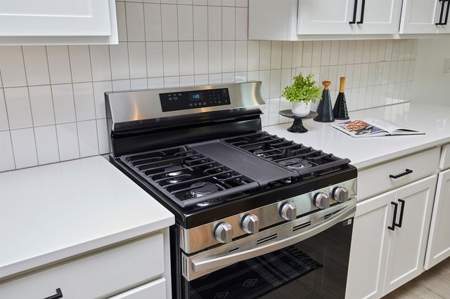 1605 NW Parkside Lane, Waukee, IA 50263