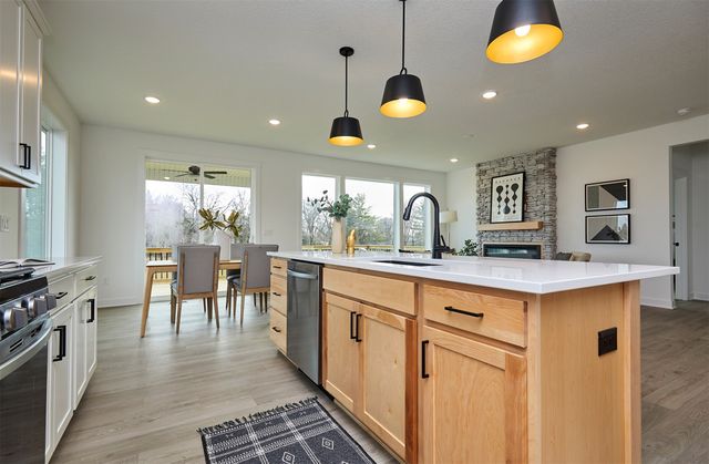 1605 NW Parkside Lane, Waukee, IA 50263