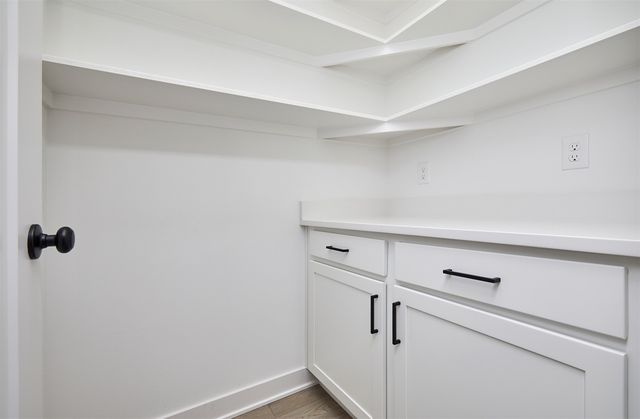 1605 NW Parkside Lane, Waukee, IA 50263