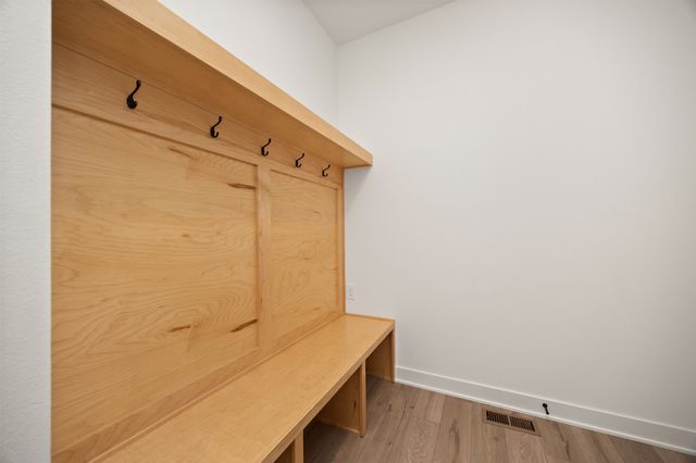 1605 NW Parkside Lane, Waukee, IA 50263