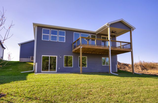 1605 NW Parkside Lane, Waukee, IA 50263