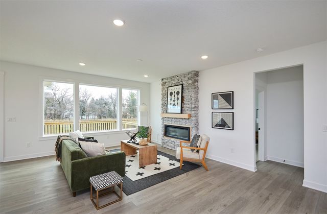 1605 NW Parkside Lane, Waukee, IA 50263