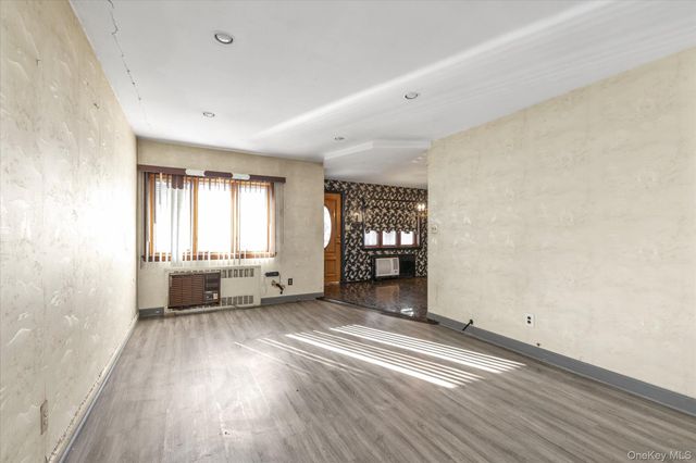 621 Avenue Y, Brooklyn, NY 11235