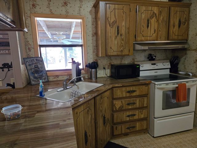 801 W Rainbow Trail, Baldwin, MI 49304