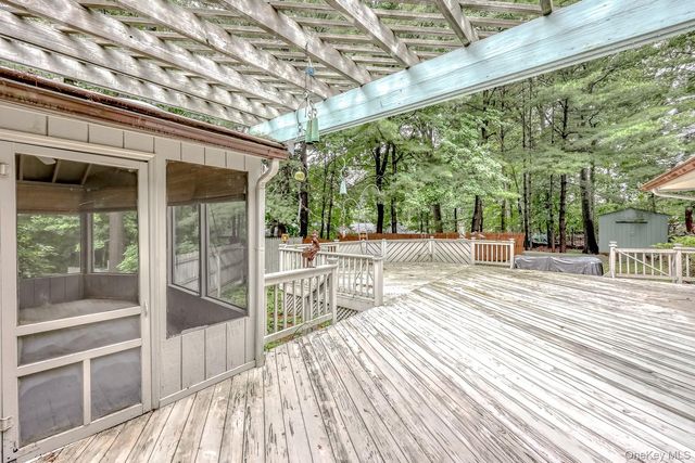49 Halley Drive, Pomona, NY 10970