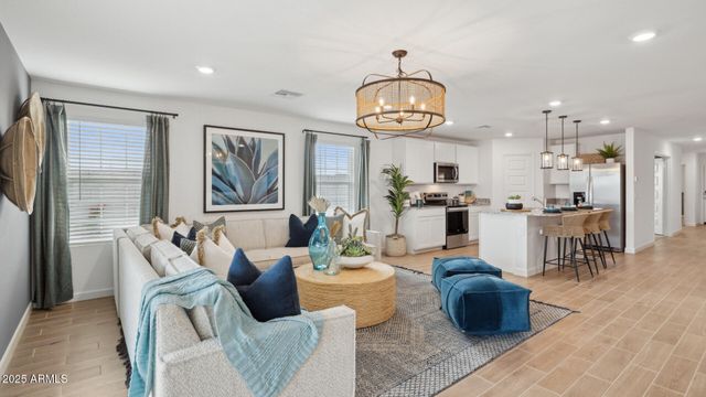 26014 W LYNNE Lane, Buckeye, AZ 85326