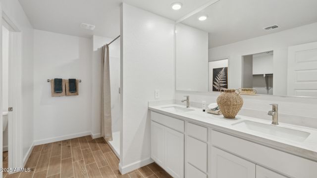 26014 W LYNNE Lane, Buckeye, AZ 85326