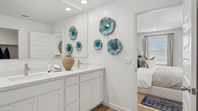 26014 W LYNNE Lane, Buckeye, AZ 85326