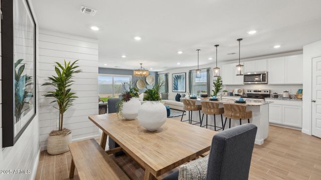 26014 W LYNNE Lane, Buckeye, AZ 85326