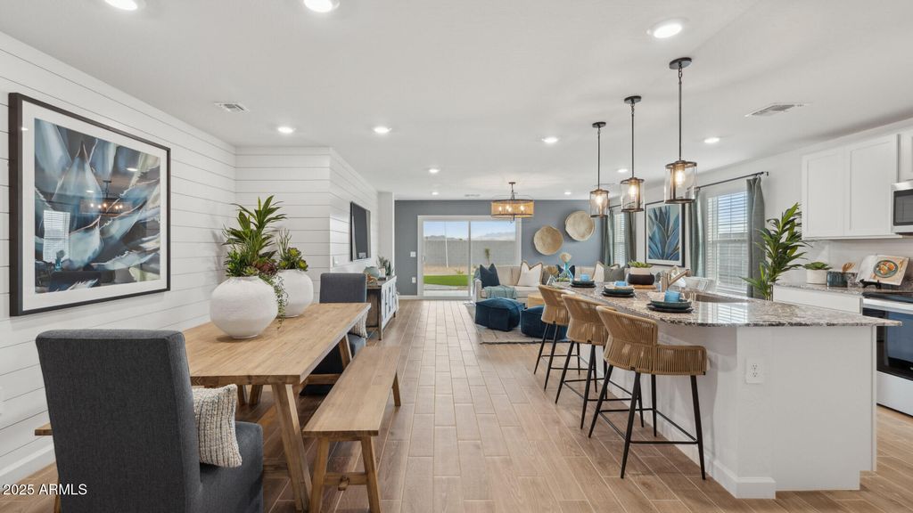 26014 W LYNNE Lane, Buckeye, AZ 85326