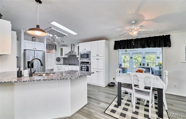 141 Sun Haven Drive, Silex, MO 63377