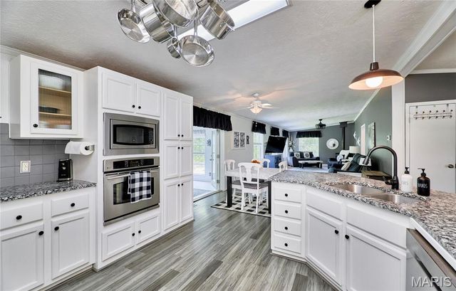 141 Sun Haven Drive, Silex, MO 63377