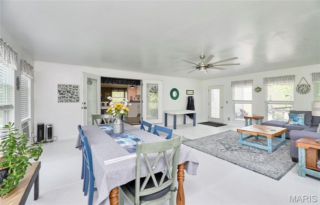 141 Sun Haven Drive, Silex, MO 63377