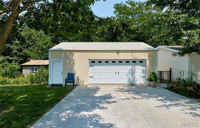 141 Sun Haven Drive, Silex, MO 63377