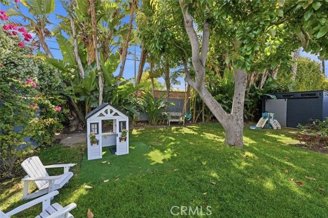 8410 Alverstone Avenue, Los Angeles, CA 90045