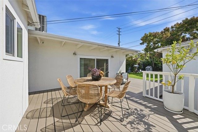 8410 Alverstone Avenue, Los Angeles, CA 90045