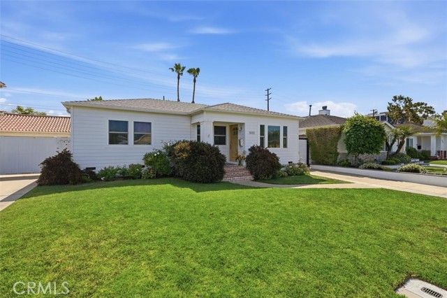 8410 Alverstone Avenue, Los Angeles, CA 90045