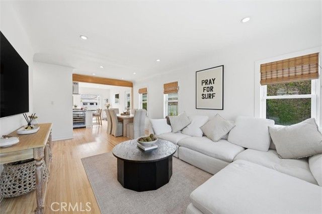 8410 Alverstone Avenue, Los Angeles, CA 90045