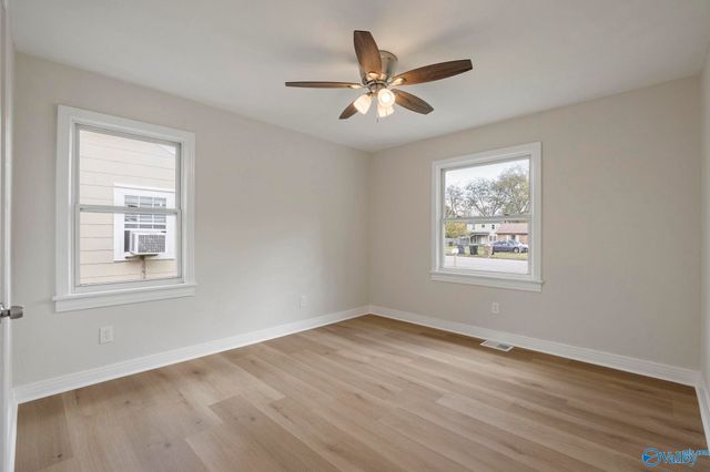 301 8th Avenue NW, Decatur, AL 35601