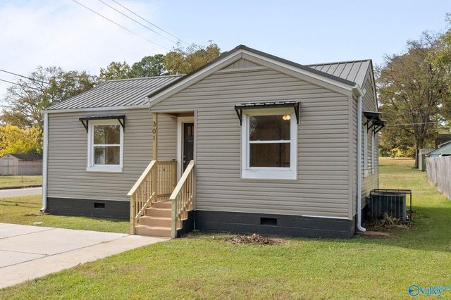 301 8th Avenue NW, Decatur, AL 35601
