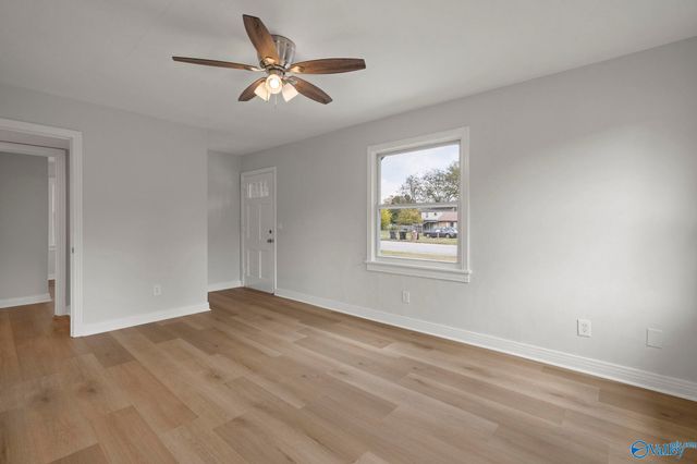 301 8th Avenue NW, Decatur, AL 35601