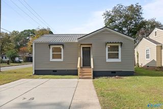 301 8th Avenue NW, Decatur, AL 35601
