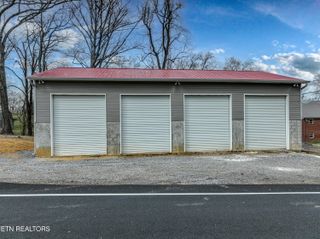 715 Howard Jones Rd, Maryville, TN 37801
