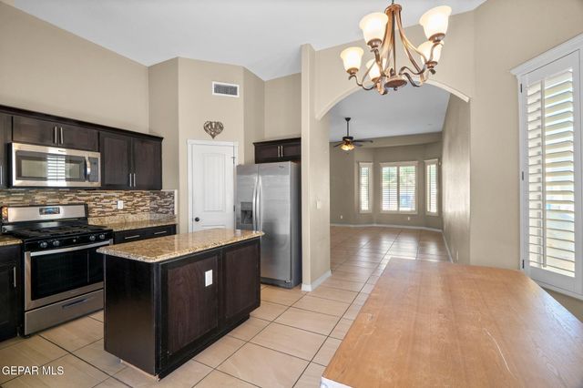 14832 TED BANKS Avenue, El Paso, TX 79938