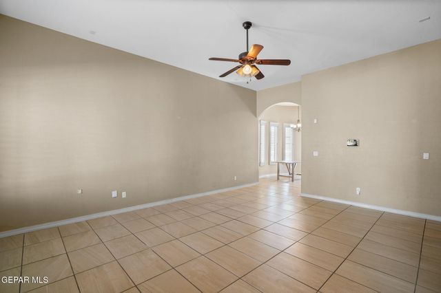 14832 TED BANKS Avenue, El Paso, TX 79938