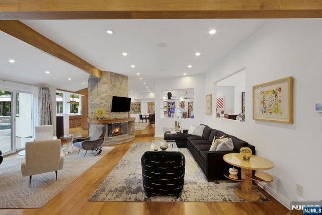 34 Warren Lane, Alpine, NJ 07620