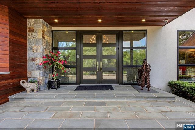 34 Warren Lane, Alpine, NJ 07620