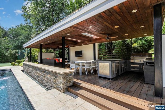 34 Warren Lane, Alpine, NJ 07620